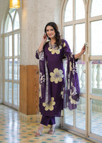 Elegant Purple Floral Printed Kurta Set