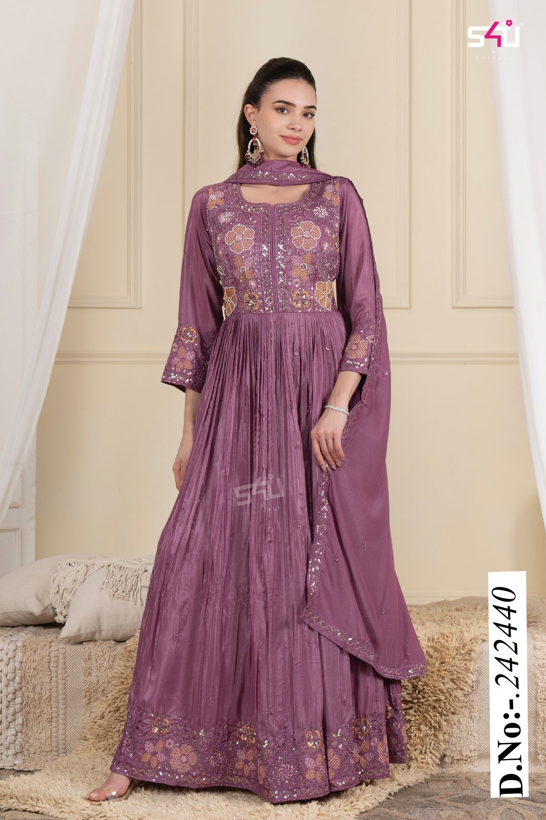 ROYAL ONION GOWN SET